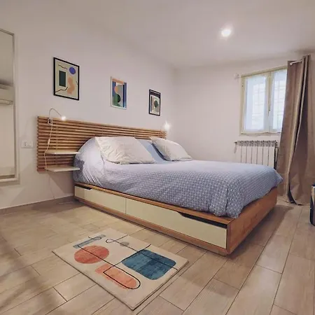 Lägenhet Piccola Casa Su Due Piani A Pigneto